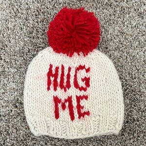 Huggalugs “Hug Me” beanie